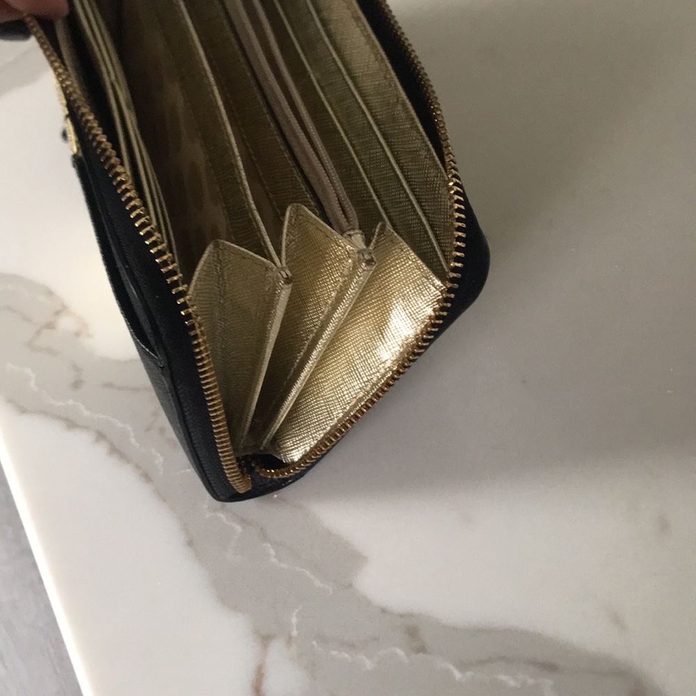 Kate Spade wallet - Picture 8 of 8